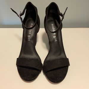 Madden girl sued wedge heel